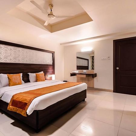Hotel Veer Residency Panvel Eksteriør bilde