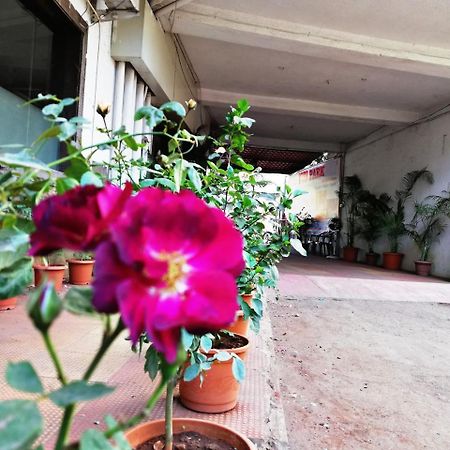 Hotel Veer Residency Panvel Eksteriør bilde