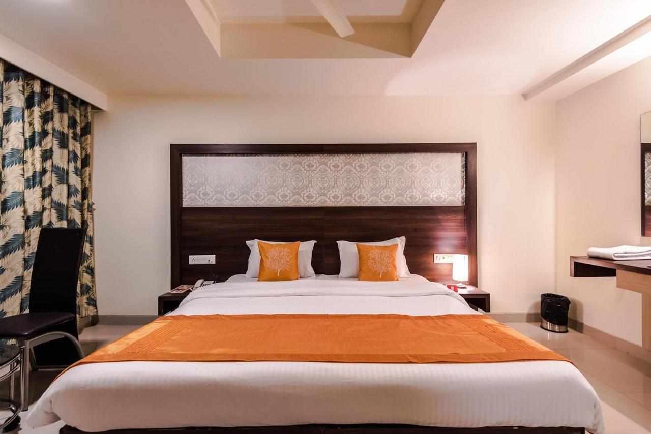Hotel Veer Residency Panvel Eksteriør bilde