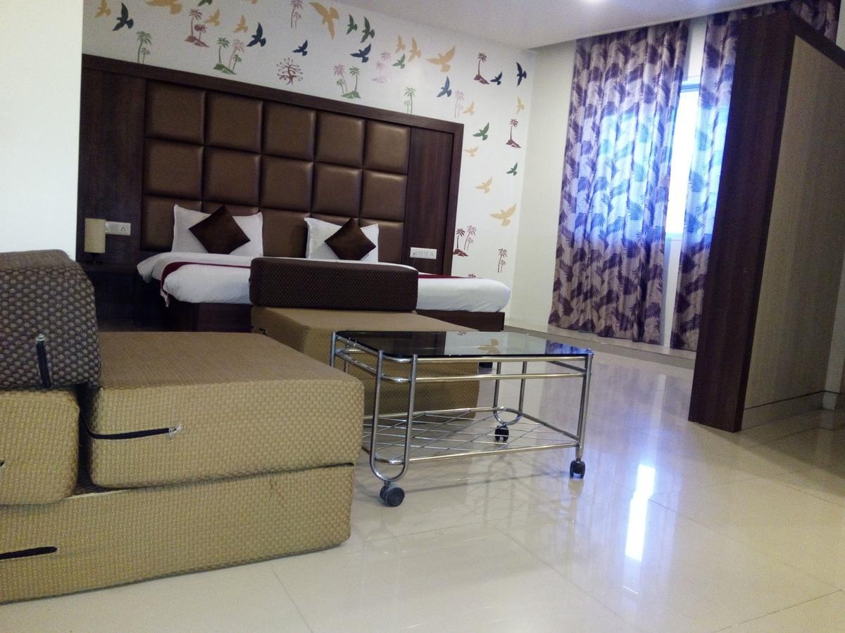 Hotel Veer Residency Panvel Eksteriør bilde